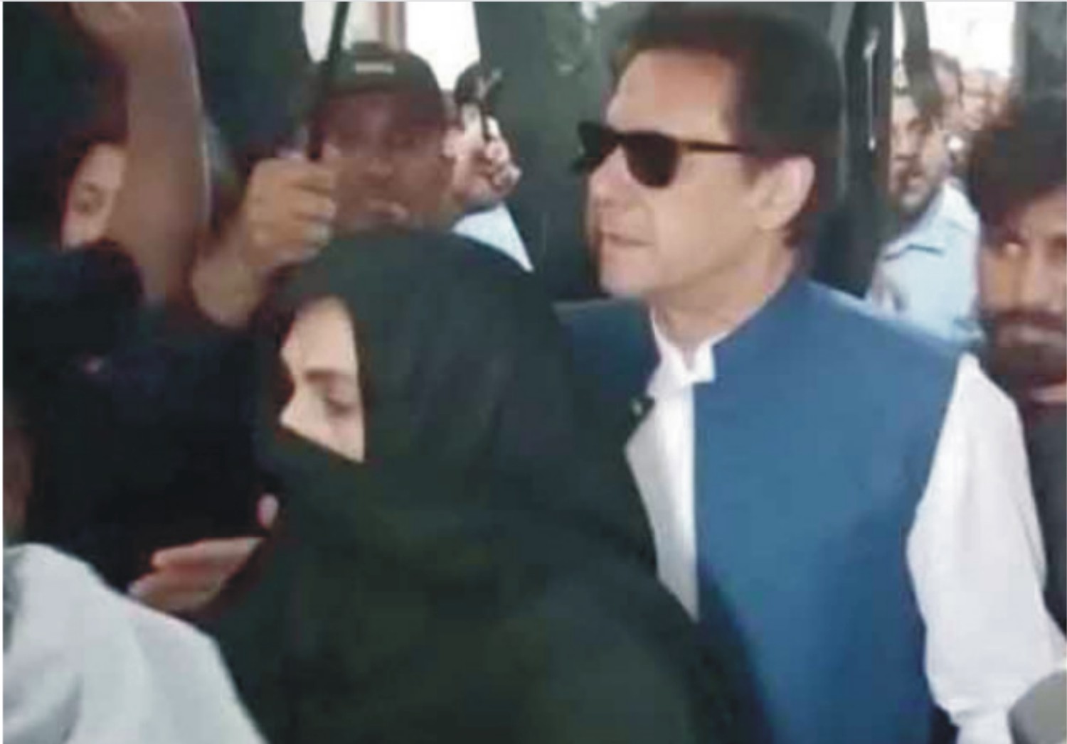عمران خان اور بشریٰ بی بی پر جرم کیسے ثابت ہوا؟ عدالتی فیصلے کی تفصیلات
