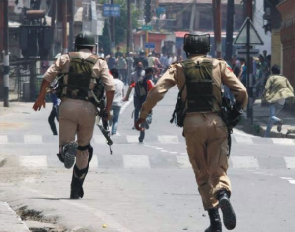 ہندواڑا میں نہتے کشمیریوں کے قتل عام کو 35 سال مکمل