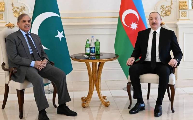 پاکستان کا آذربائیجان سے 2 ارب ڈالر سرمایہ کاری پر اتفاق