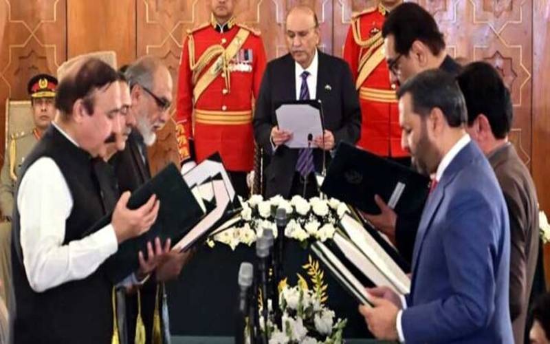 وفاقی کابینہ کے ارکان کے قلمدانوں کا اعلان کردیا گیا