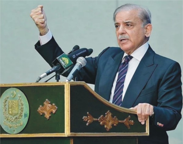 گھریلو صارفین کیلیے بجلی کی فی یونٹ قیمت میں 7 روپے 41 پیسے کمی کا اعلان