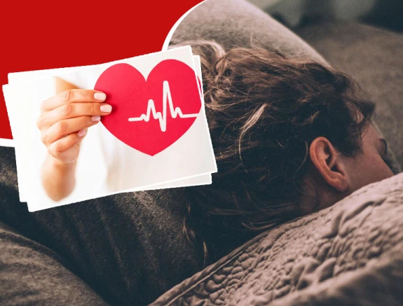 نیند کی کمی ہائی بلڈ پریشر، ذیابیطس، موٹاپا اور ذہنی دباؤ کا سبب بنتی ہے جو دل کی بیماریوں کے خطرے کو بڑھاتے ہیں