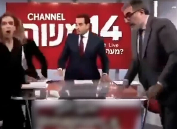 سائرن بجتے ہی اسرائیلی اینکرز کی دوڑ! لائیو شو چھوڑ کر بھاگ نکلے، ویڈیو وائرل