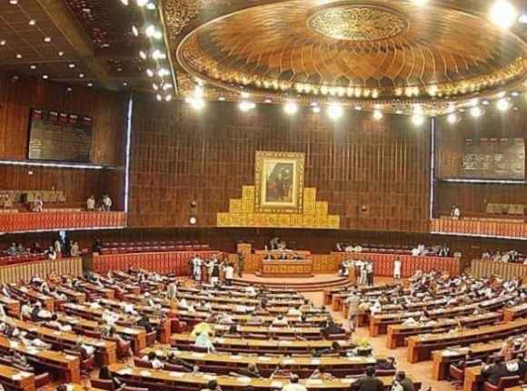 قومی اسمبلی؛ اپوزیشن نے خزانہ ڈویژن کے بجٹ پر کٹوتی کی 60 تحاریک پیش کردیں