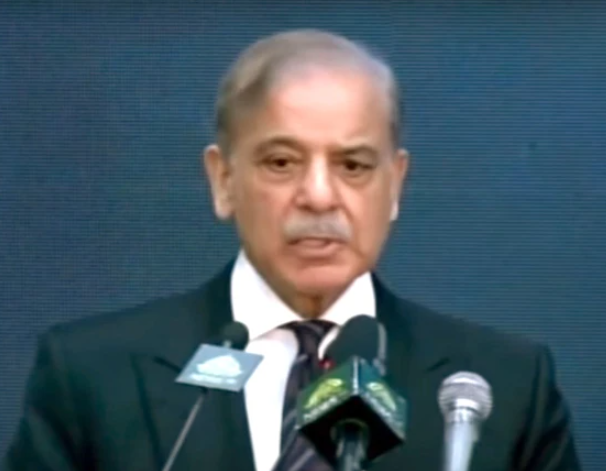 پاکستان افغانستان ازبکستان ریلوے لائن سے تجارت کا نیا دور شروع ہونے جا رہا ہے، وزیراعظم