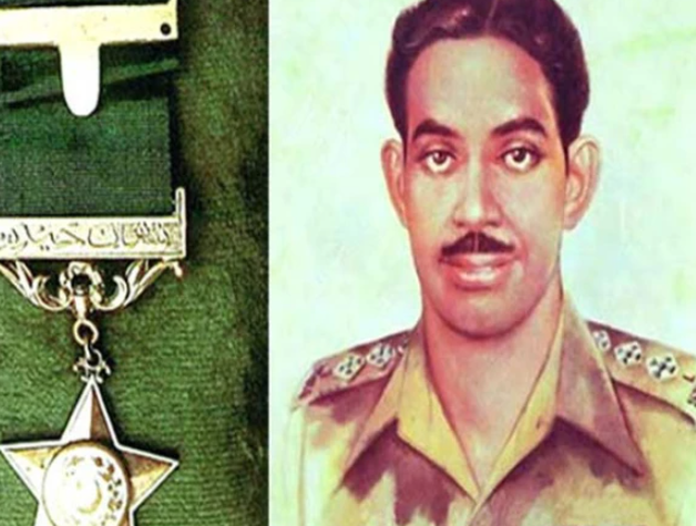 کیپٹن محمد سرور شہید نشانِ حیدر کا 77 واں یومِ شہادت آج منایا جا رہا ہے