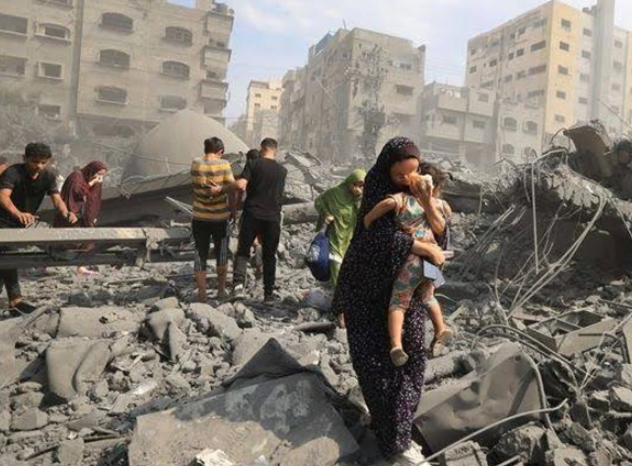 اسرائیلی جارحیت جاری، غزہ میں امدادی مراکز پر حملے، 57 فلسطینی شہید