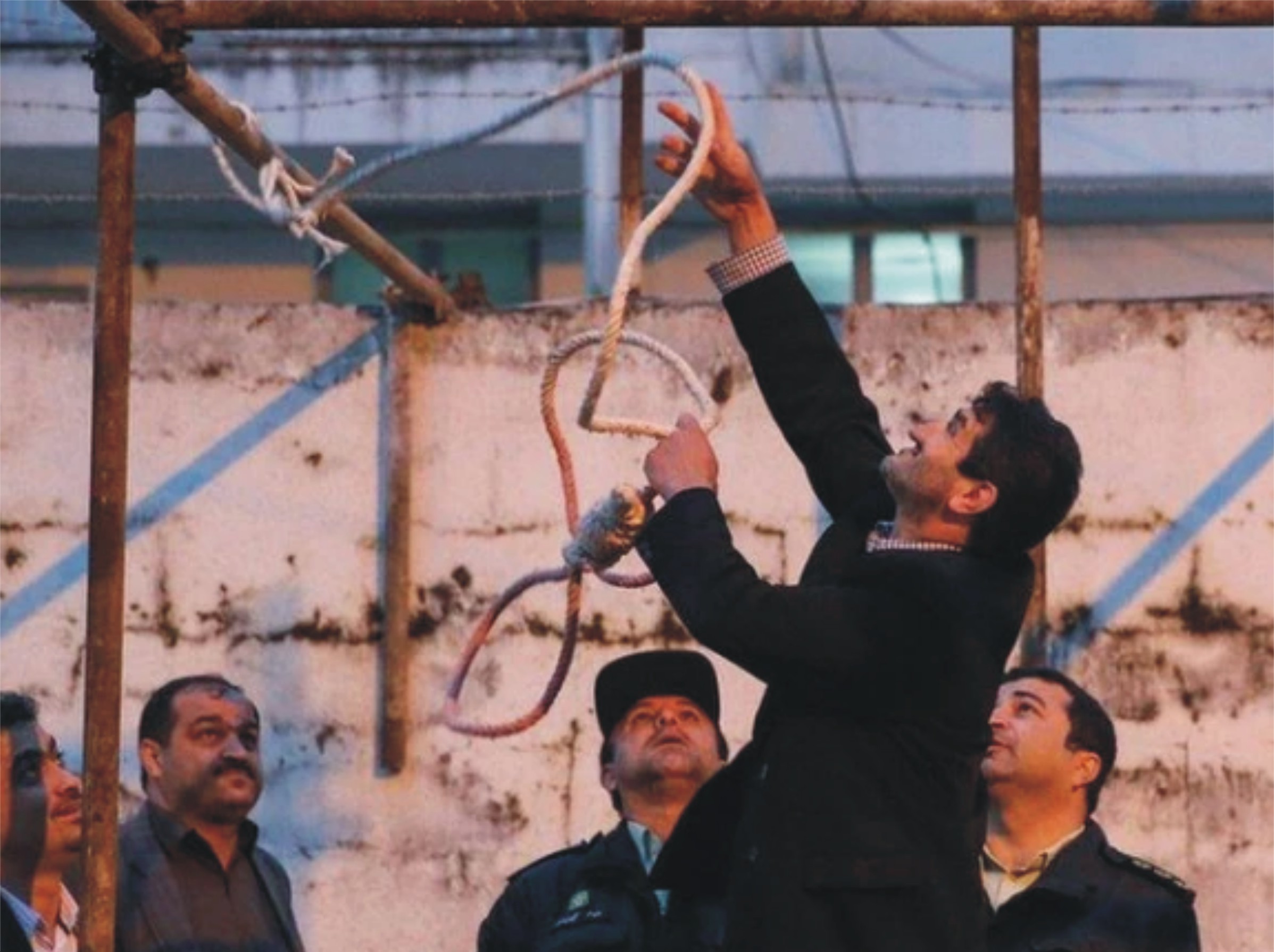 ایران؛ سیکیورٹی فورسز پر حملے پر 6 اور سُنّی عالم کے قتل پر 1 ملزم کو پھانسی دیدی گئی