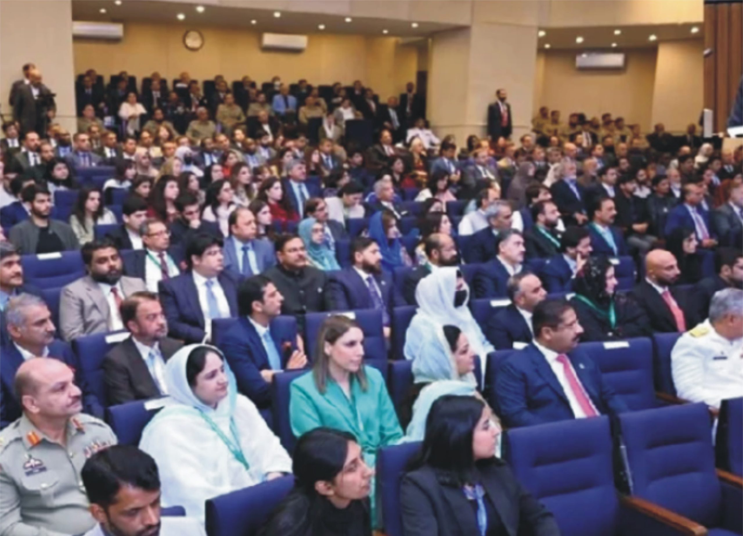 صدر مملکت کا ملک کو درپیش چیلنجز سےنمٹنے کےلیے باخبر قیادت اور مربوط پالیسی کی اہمیت پر زور