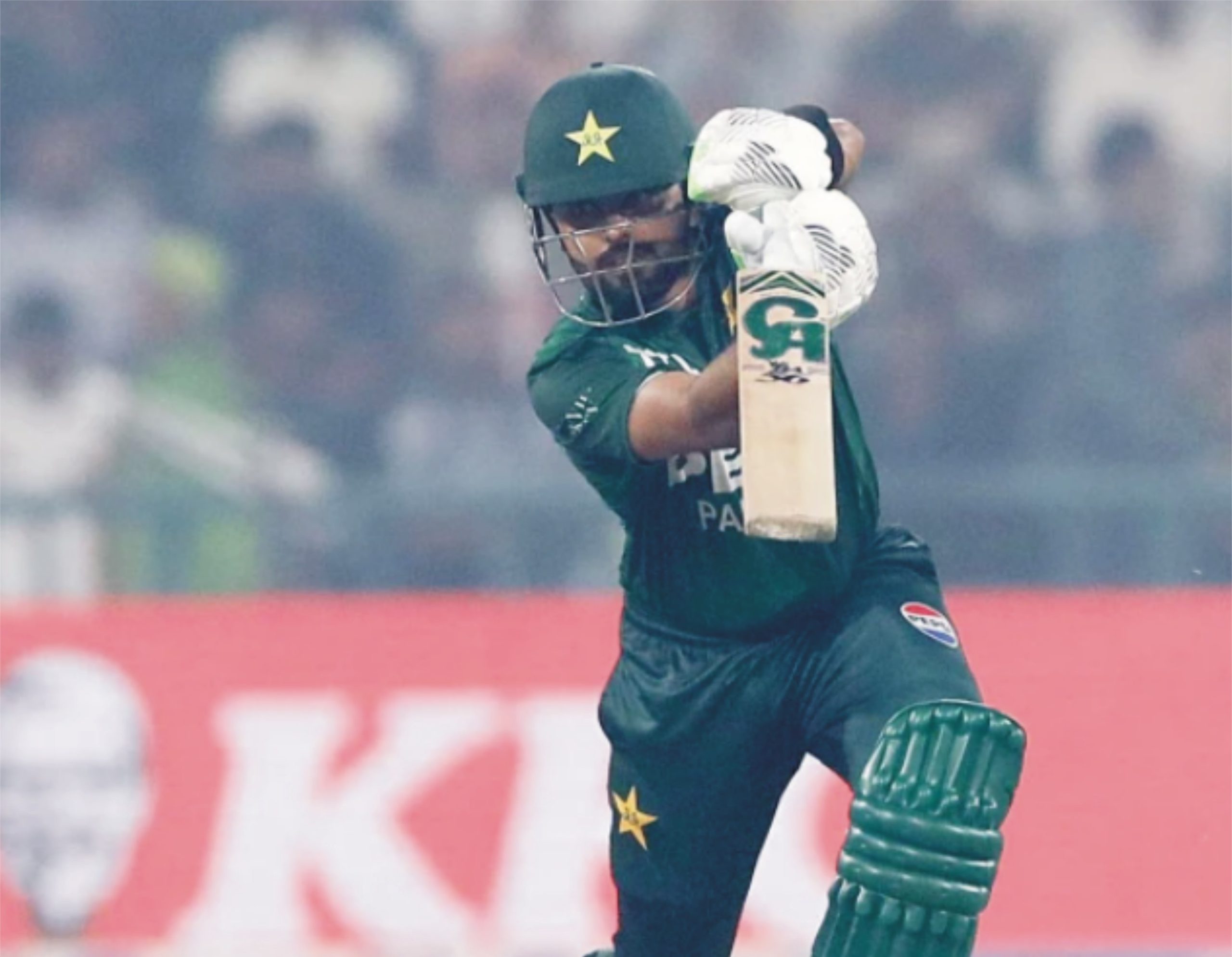 بابر اعظم کے پاس ون ڈے میں نیا ریکارڈ بنانے، کئی لیجنڈز سے آگے نکلنے کا سنہری موقع