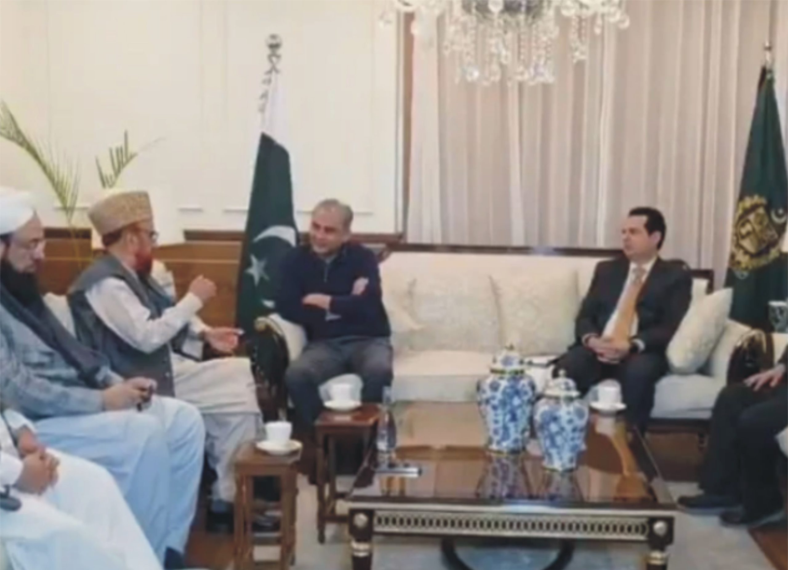 وزیر داخلہ محسن نقوی، وزیر مملکت طلال چوہدری سے مفتی منیب الرحمن کی اہم ملاقات