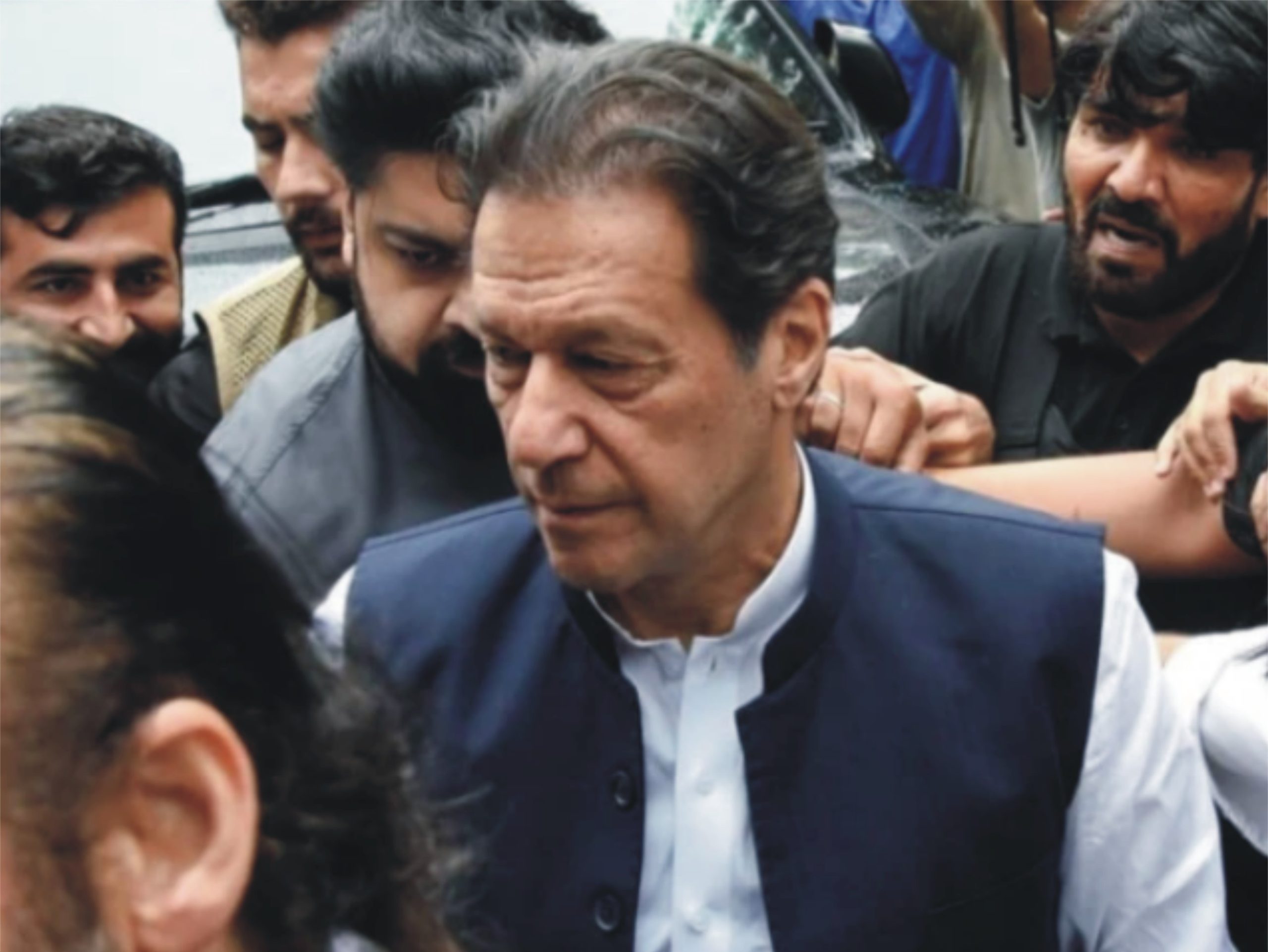 9 مئی و دیگر 5 کیسز؛ عمران خان کو عدالت میں یا بذریعہ ویڈیو لنک پیش کرنیکی ہدایت