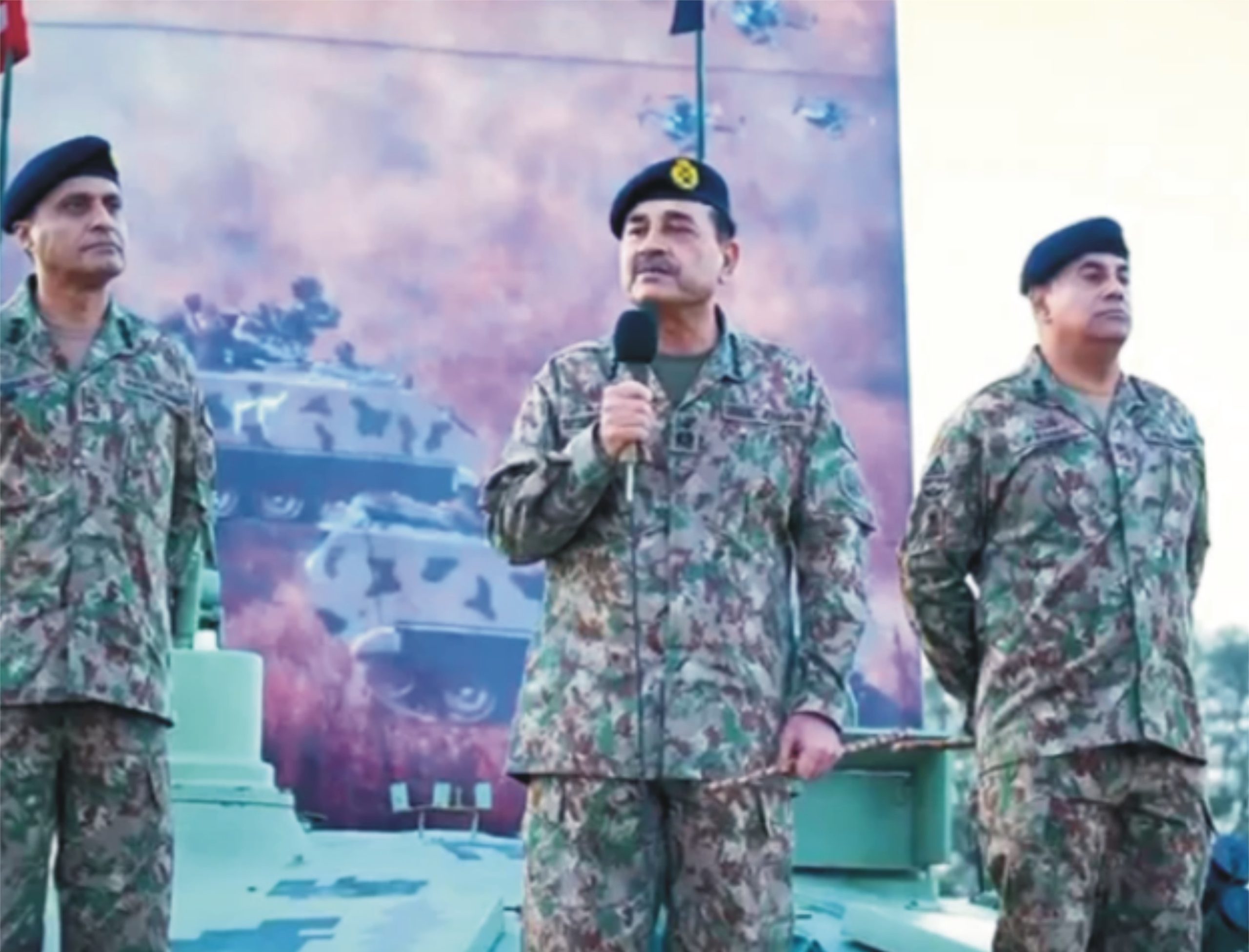 جدید جنگ کی نوعیت میں نمایاں تبدیلی آچکی، مسلح افواج دفاع کیلیے ہمہ وقت تیار ہیں، فیلڈ مارشل