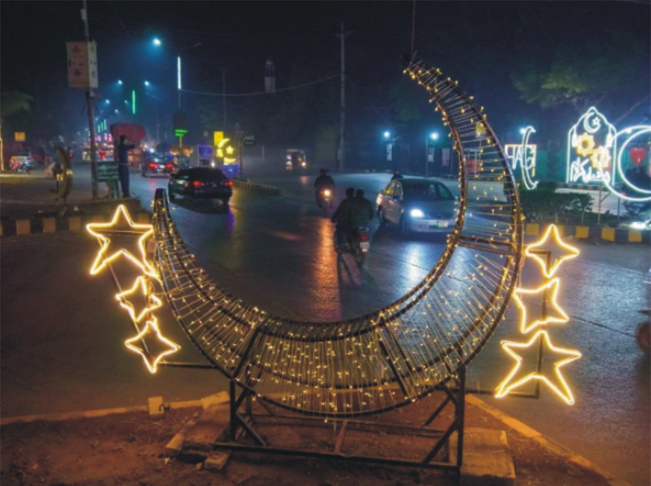 رمضان المبارک کی آمد؛ پنجاب میں چراغاں، بازاروں میں سجاوٹ کی دلکش ویڈیوز