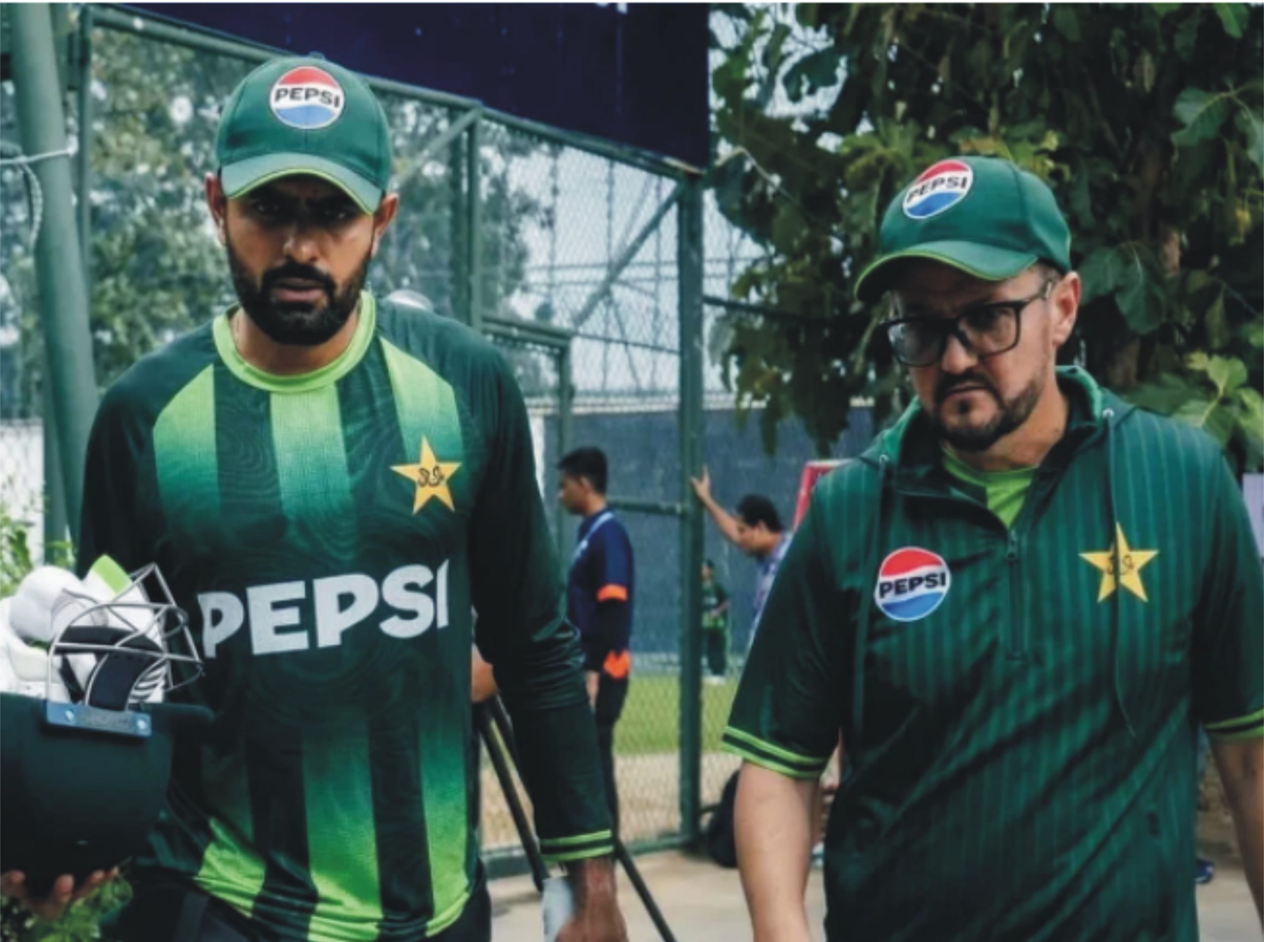 بابر اعظم کو دوبارہ ٹاپ آرڈر پوزیشن نہیں دی جائے گی، ہیڈ کوچ