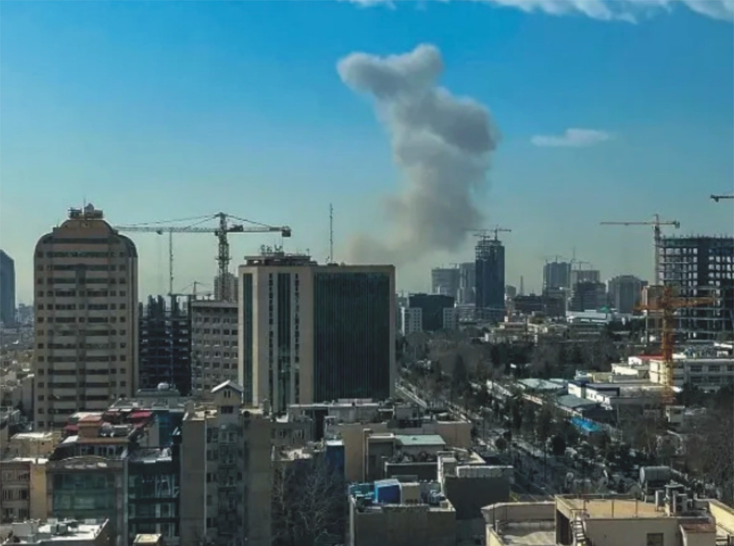 اسرائیل اور امریکا کا ایران پر حملہ، پاکستانی فضائی حدود کی کڑی نگرانی کی ہدایت