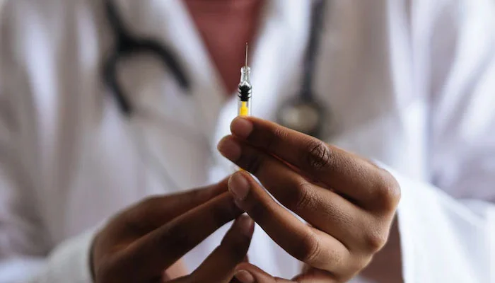 بھارت کا ڈینگی ویکسین بنانے کا دعویٰ: سنگل ڈوز ’ڈینگی آل‘ آخری مرحلے کے ٹرائل میں داخل