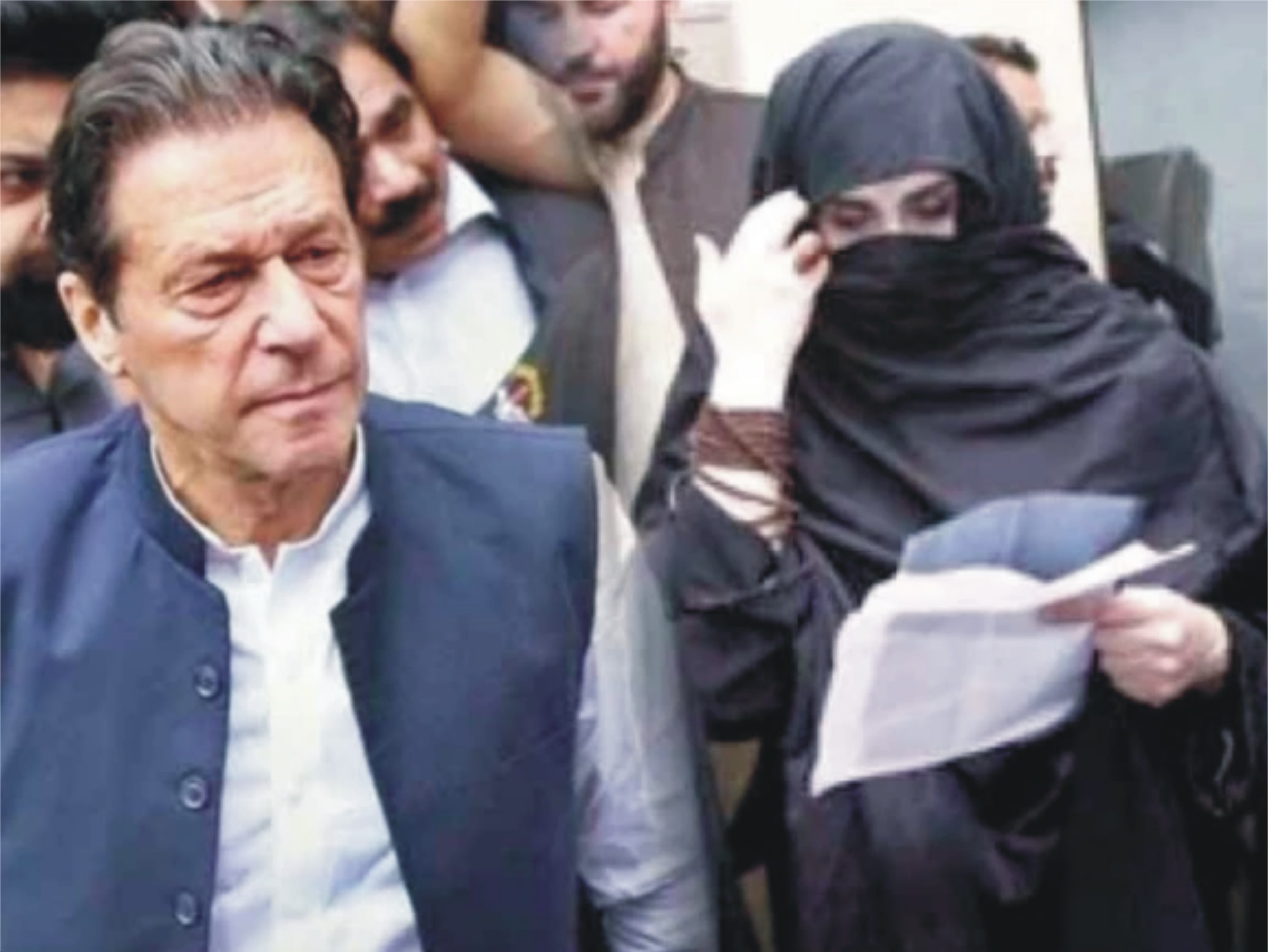 توشہ خانہ ٹو کیس؛ عمران اور بشریٰ کی اپیلوں پر رجسٹرار آفس کے اعتراضات دور