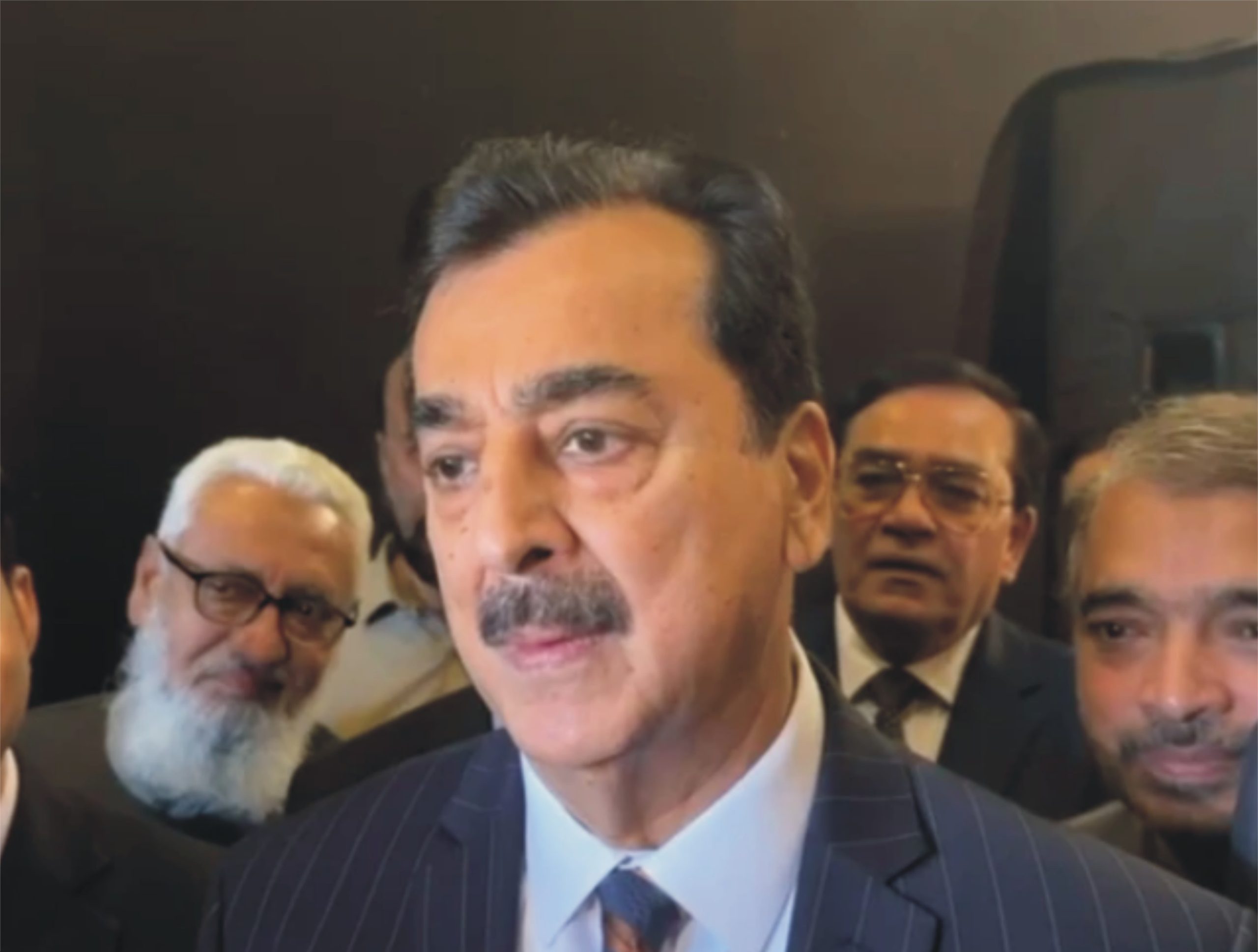 ایران امریکہ جنگ میں ثالثی کا کردار ہی پاکستان کی فتح ہے، یوسف رضا گیلانی