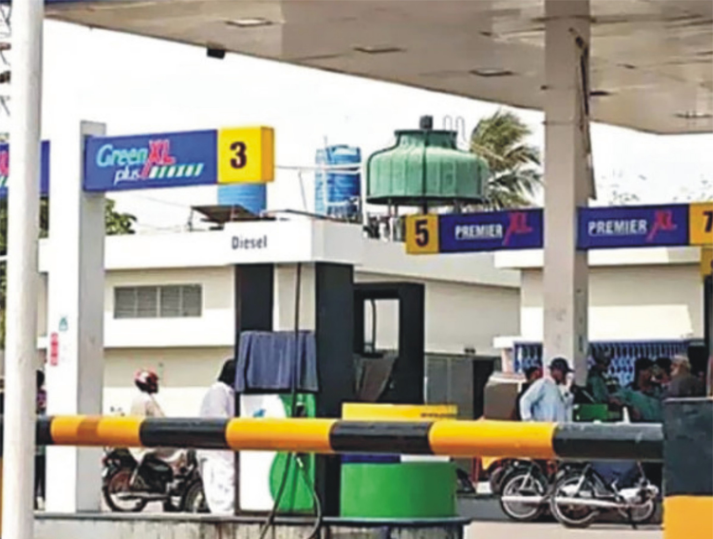 ایران امریکا جنگ کے باعث توانائی بحران کا خدشہ: پاکستانی حکومت نے اہم منصوبہ تیار کرلیا