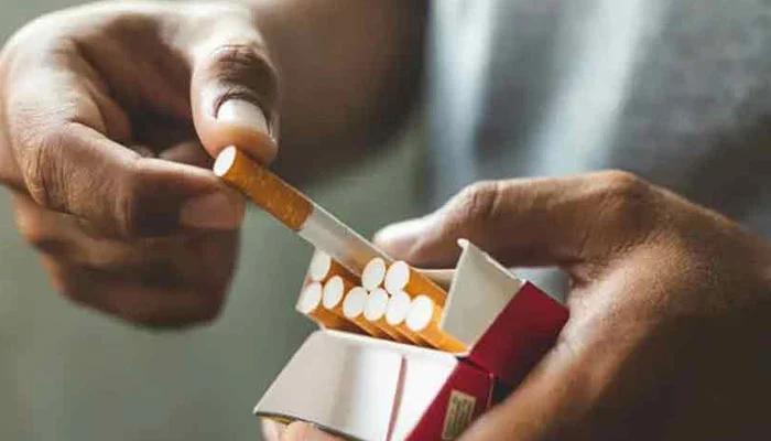 تمباکو نوشی چھوڑنے کیلئے نکوٹین ویپس مؤثر قرار