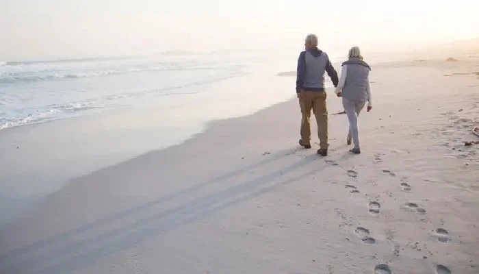 اچھی صحت کیلئے روزانہ کتنے قدم چلنا ضروری ہے؟