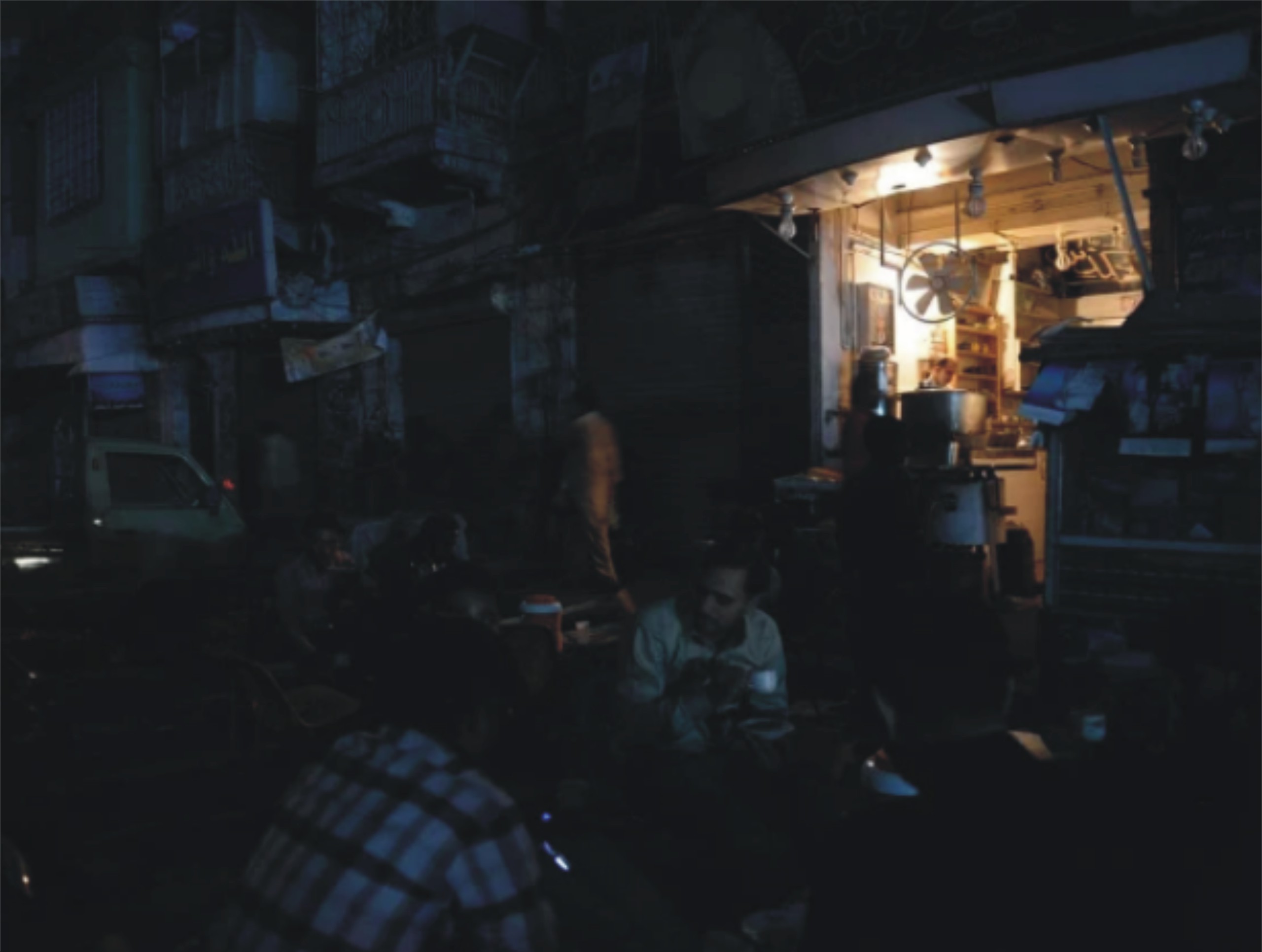 شارٹ فال 5 ہزار میگاواٹ سے تجاوز کرگیا، طویل لوڈشیڈنگ سے عوام پریشان