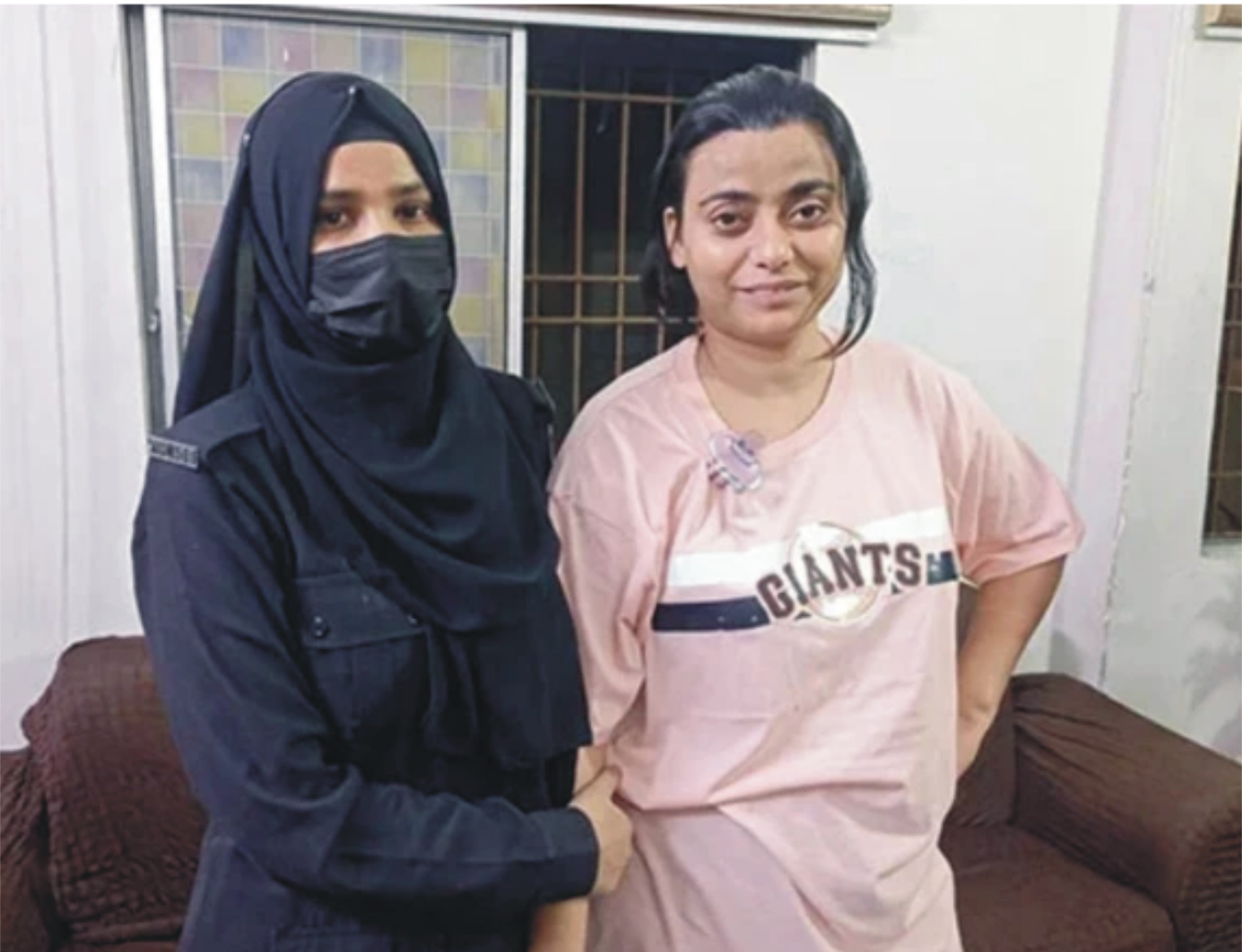 منشیات فروش پنکی کے قومی شناختی کارڈ اور پاسپورٹ کی تفصیلات سامنے آگئیں