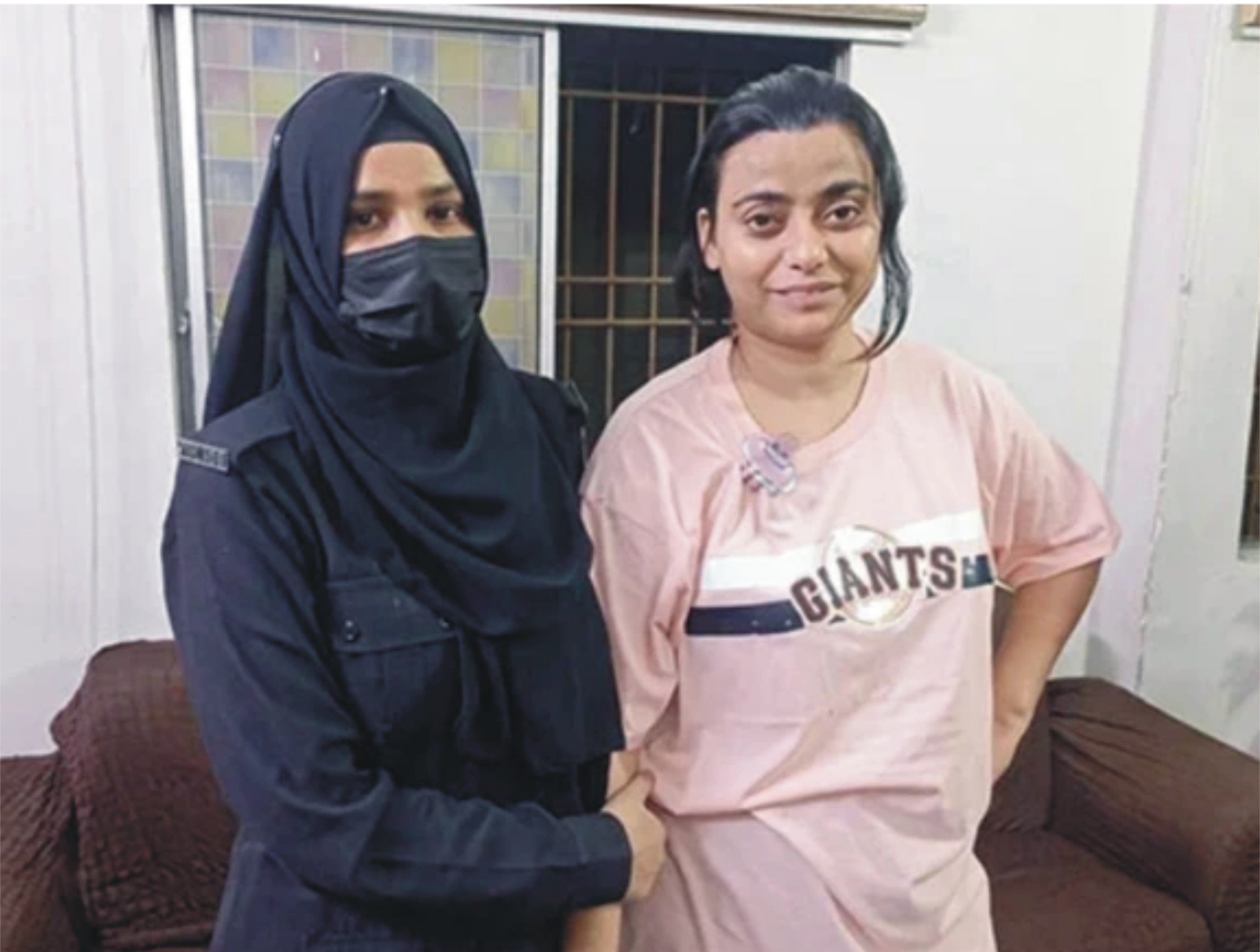 منشیات فروش پنکی کا معروف آن لائن شاپنگ برانڈ کا نام استعمال کرنے کا انکشاف، ویڈیو سامنے آگئی