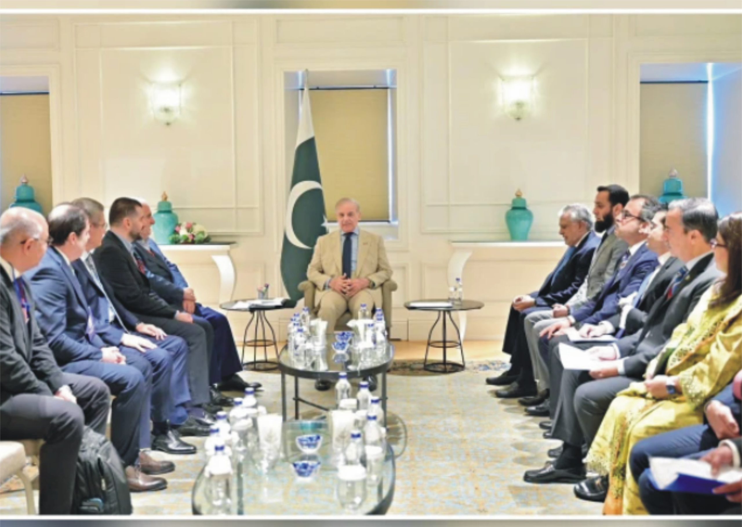 وزیراعظم کی ترک کاروباری گروپوں  سے ملاقاتیں، پاکستان میں سرمایہ کاری  کی دعوت