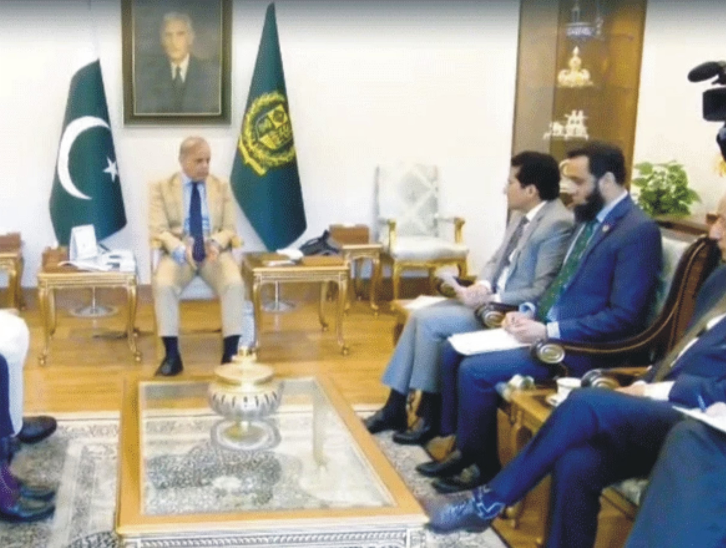 وزیرِ اعظم کی وزیرِ پیٹرولیم کو ایندھن کی قیمتوں کے حوالے سے ریلیف کےلیے فوری اقدامات کی ہدایت