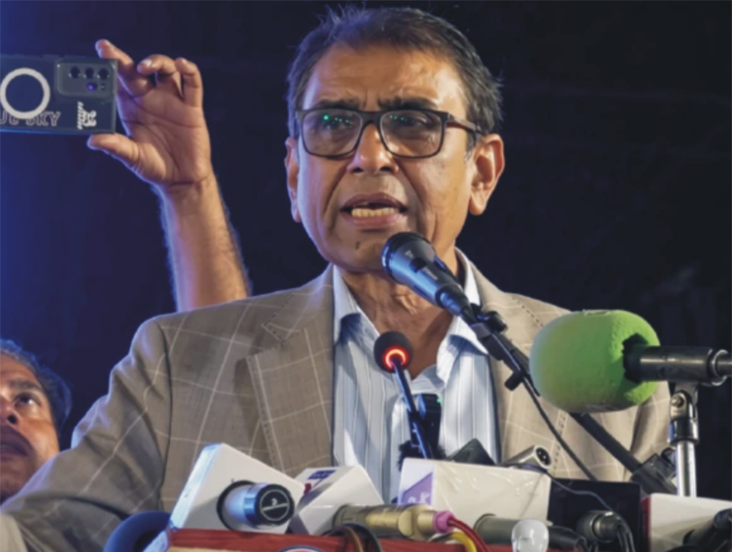 دھرتی ماں صرف پاکستان، صوبوں کی اوقات محض انتظامی یونٹس سے زیادہ نہیں، خالد مقبول صدیقی
