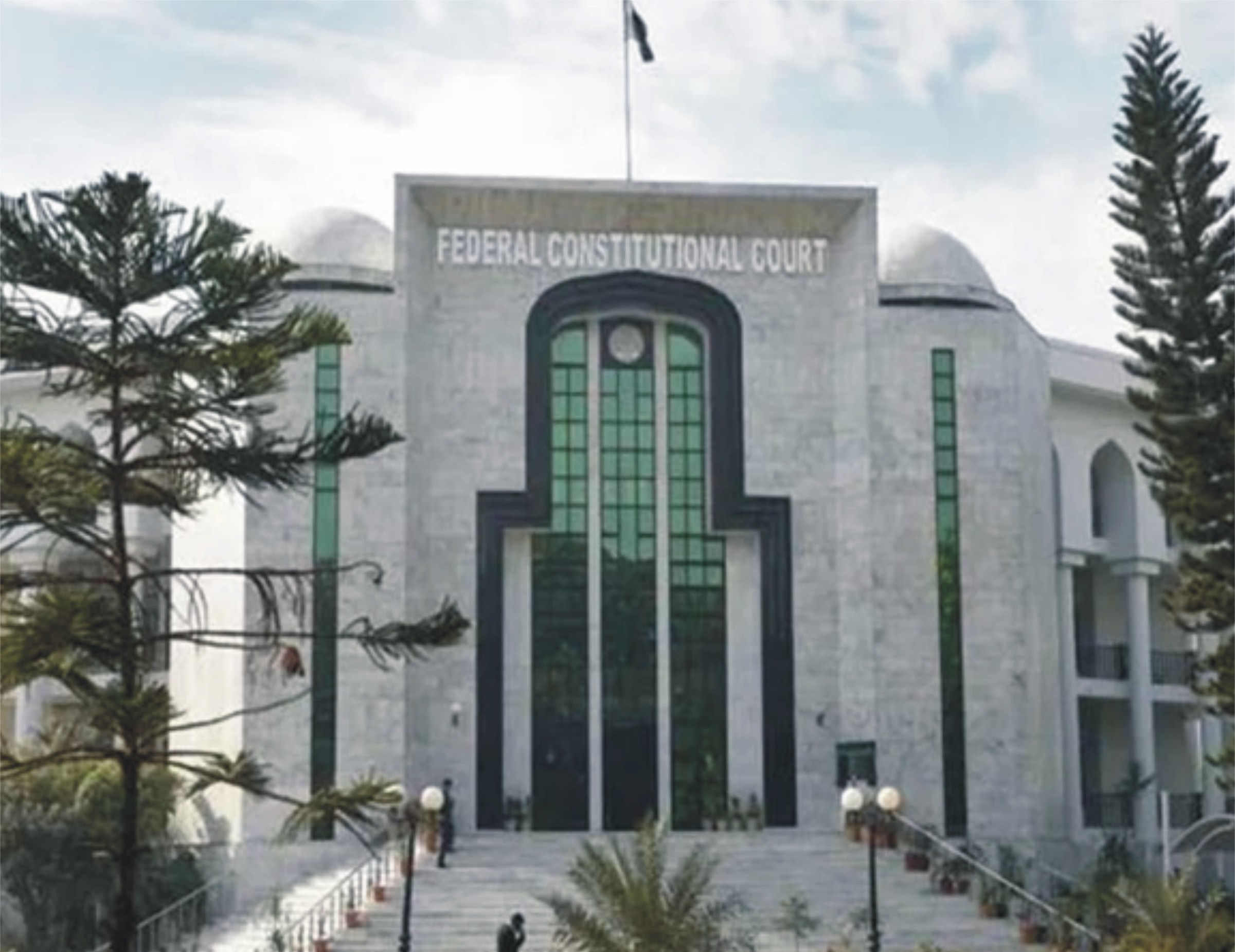 مسیحی لڑکی کی عمر سے متعلق تنازع، وفاقی آئینی عدالت کا شادی شدہ جوڑے کو دوبارہ نوٹس